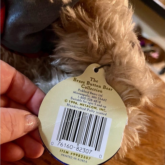 Vintage ‘96 BLOSSOM Brass Button Bear - Fully Jointed Collectible Bear Plush - Picture 6 of 9